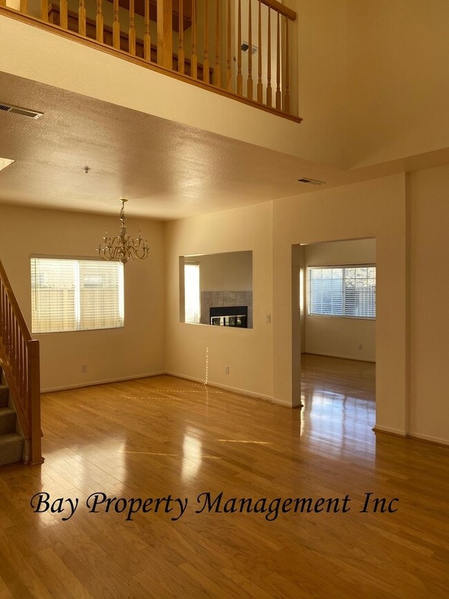 Building Photo - 26418 Honor Ln