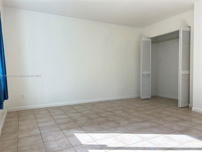 Building Photo - 6452 Royal Palm Beach Blvd