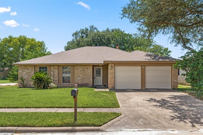 Building Photo - 2603 Hollymist Dr