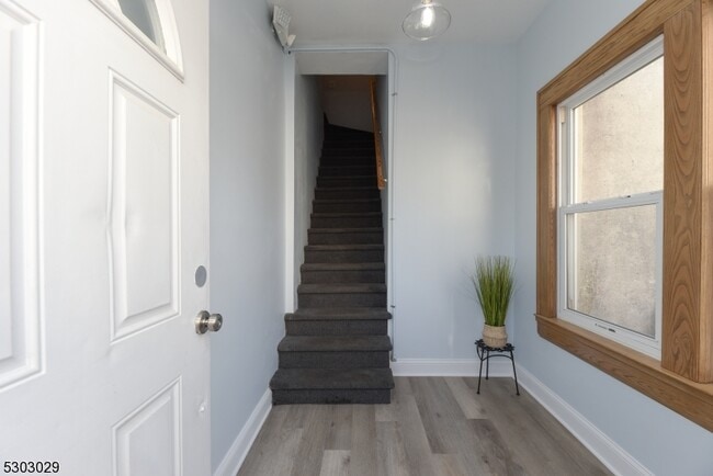 Building Photo - 510 Washington Ave