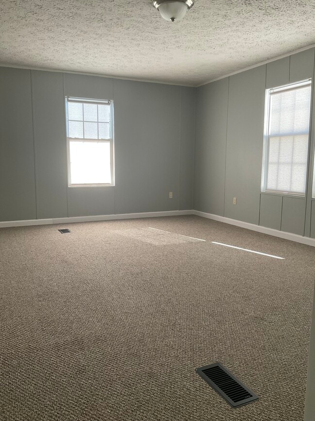Building Photo - 1110 Fifty Lakes Dr