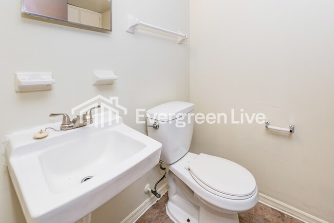 Building Photo - 7699 Mt Hood