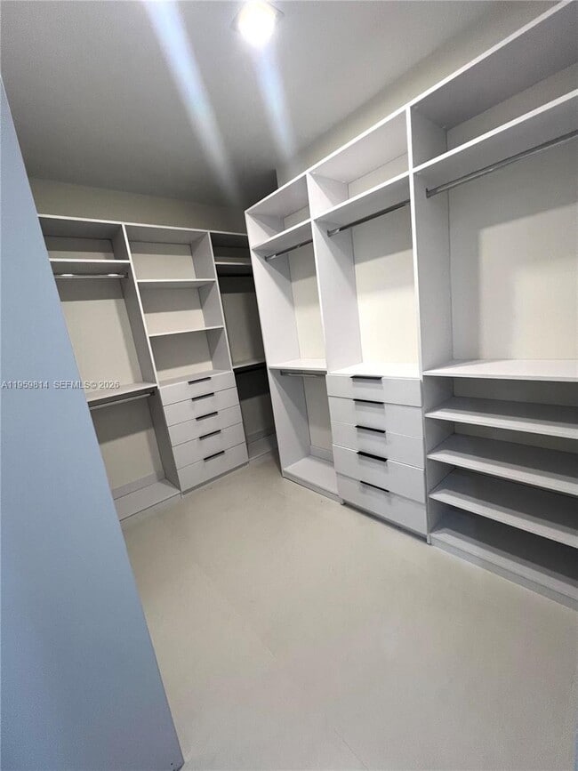 Building Photo - 7850 SW 67th Ave