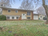 Building Photo - 1203 Princeton Dr