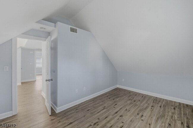 Building Photo - 161 Broughton Ave