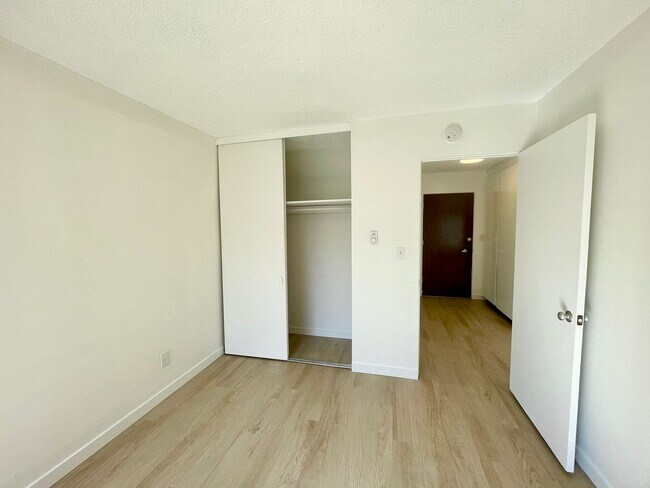 Interior Photo - Crestview