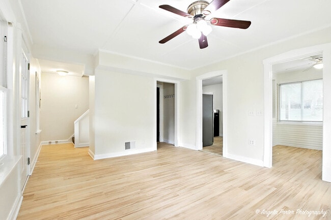 Building Photo - 41028 N Ridge Cir