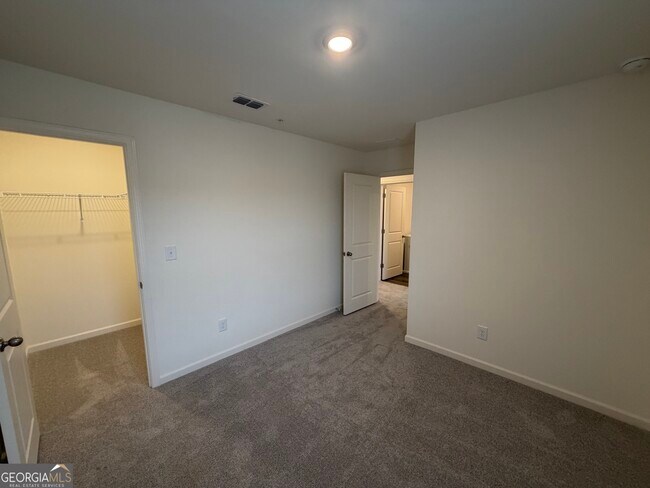 Building Photo - 1204 Fagiolo St