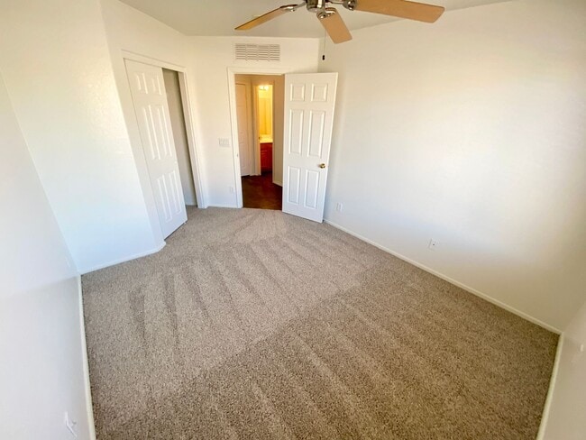 Building Photo - 3 Bed, 2 Bath in Rancho El Mirage