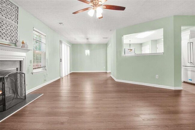 Building Photo - 1203 Andrews Dr