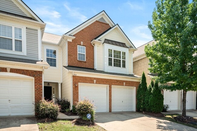 Building Photo - Creekside at Brentwood!