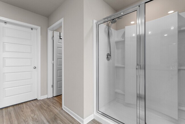 Building Photo - 8588 Palmetto Dr