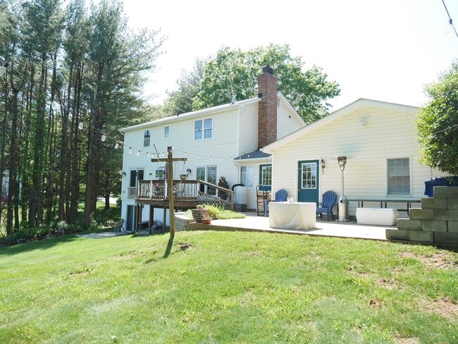 Building Photo - Your Next Home Awaits! Single Family Home ...