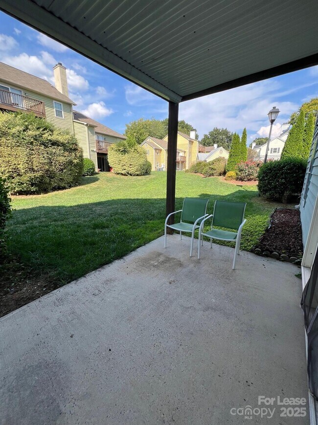 Building Photo - 3218 Selwyn Farms Ln