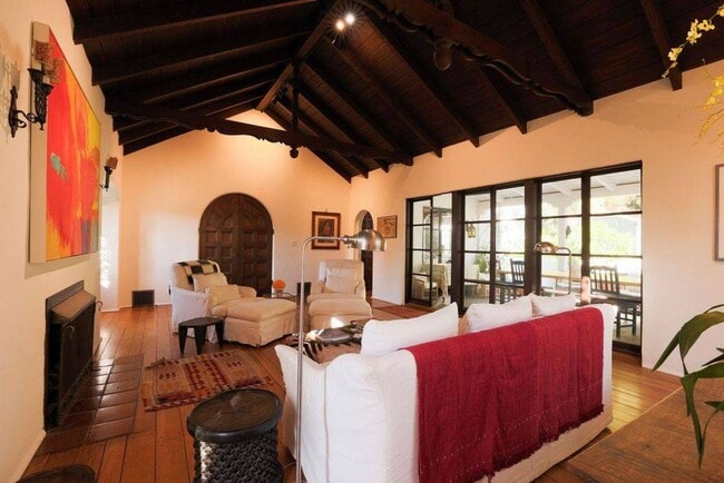 Building Photo - Elegant Furnished Spanish-Style Home, 3BR/3BA- Haddon Hill, Oakland (oakland lake merritt / grand)