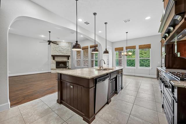 Building Photo - 7675 Dotter Dr