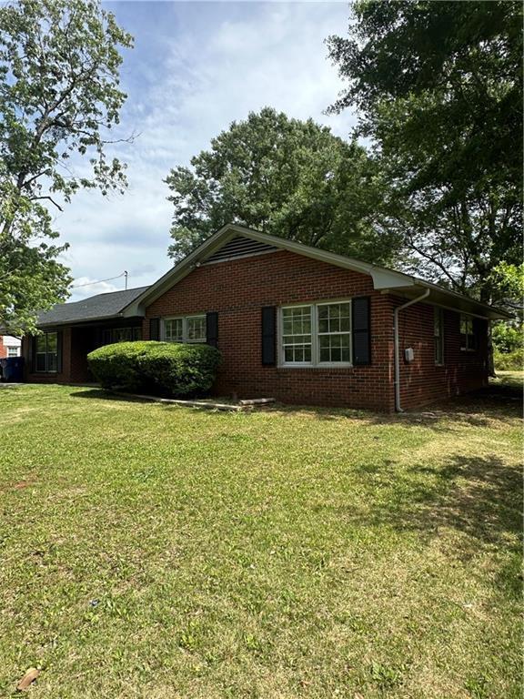 Building Photo - 393 Old Acworth Rd