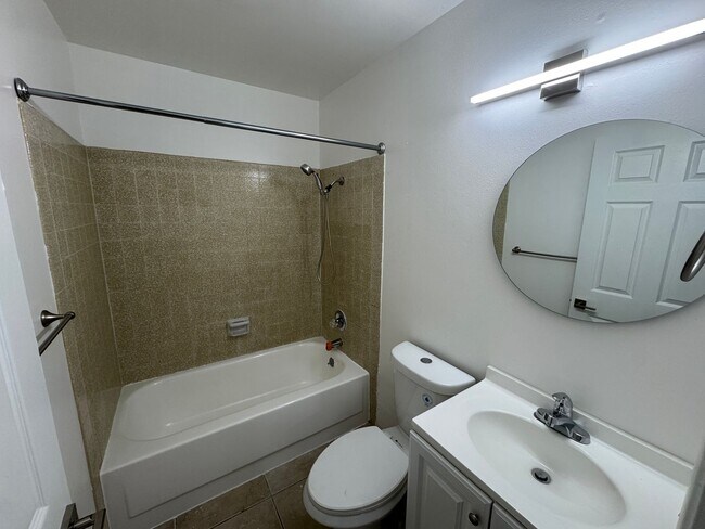 Building Photo - 3 Bedroom Home in Mt. Helix