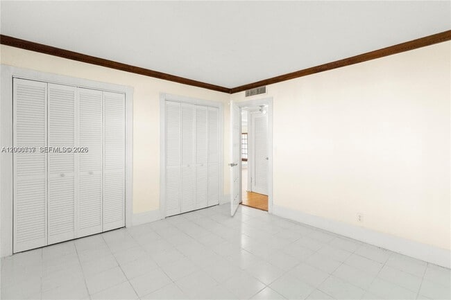 Building Photo - 455 Paradise Isle Blvd