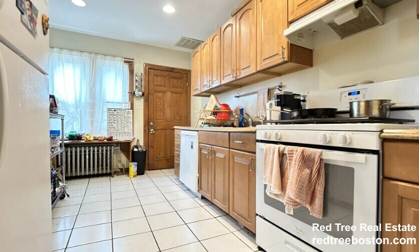 Building Photo - 27 S Crescent Circuit