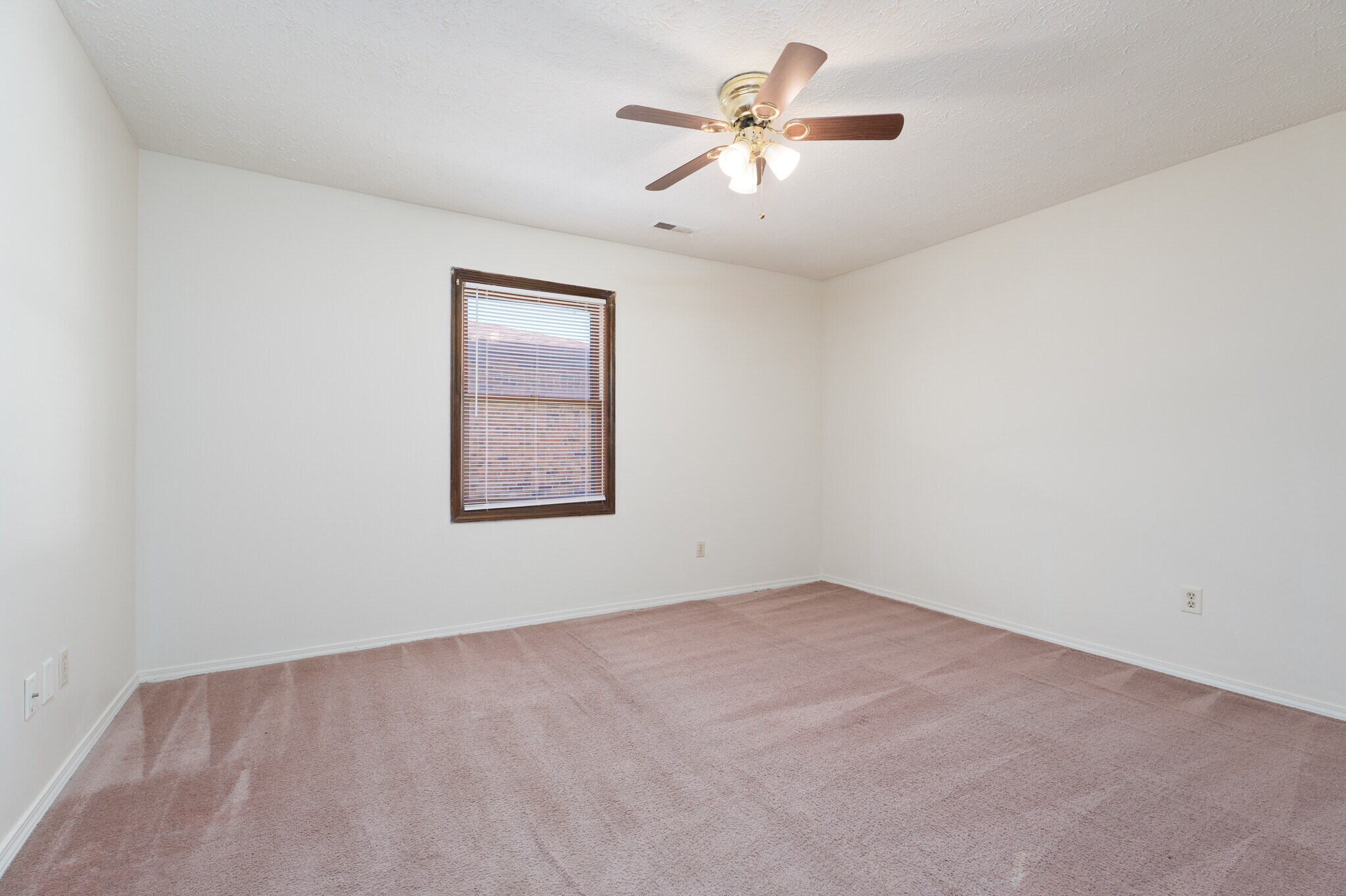 Building Photo - 4116 Benttree Dr