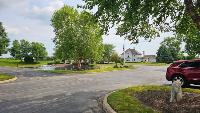 Building Photo - Bridgewater Two bedroom Condo Available!