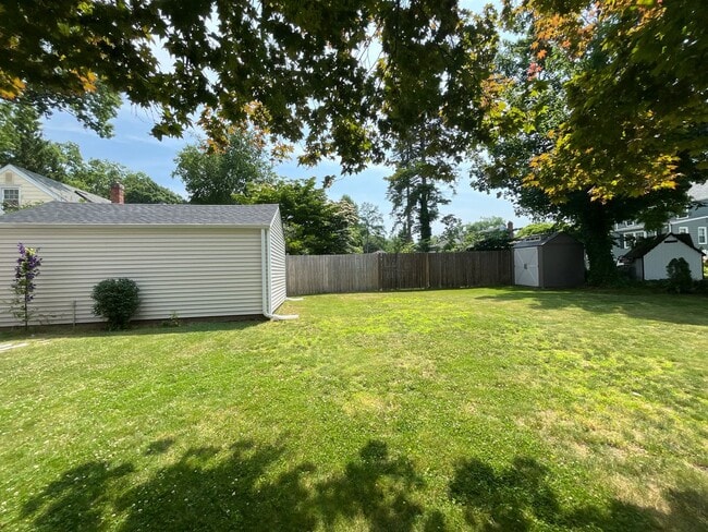 Building Photo - North Haven Single Family