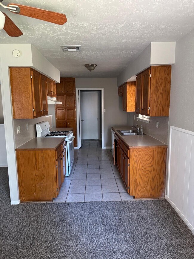 Building Photo - 9706 Galston Ln