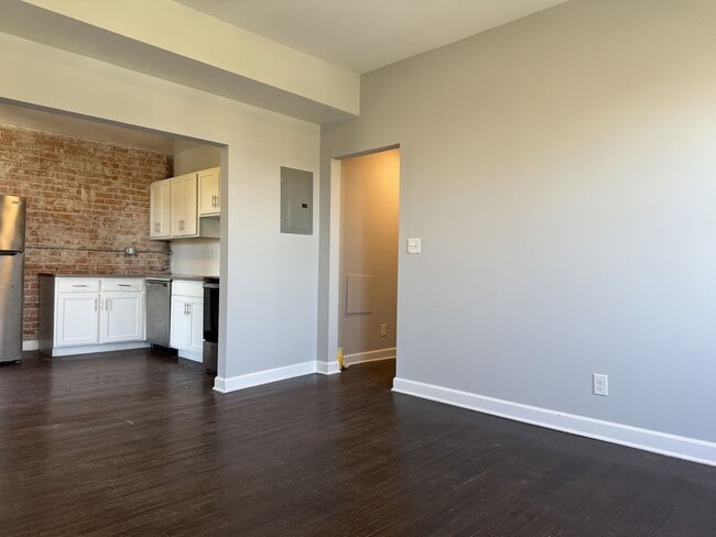 Building Photo - Woodward Lofts