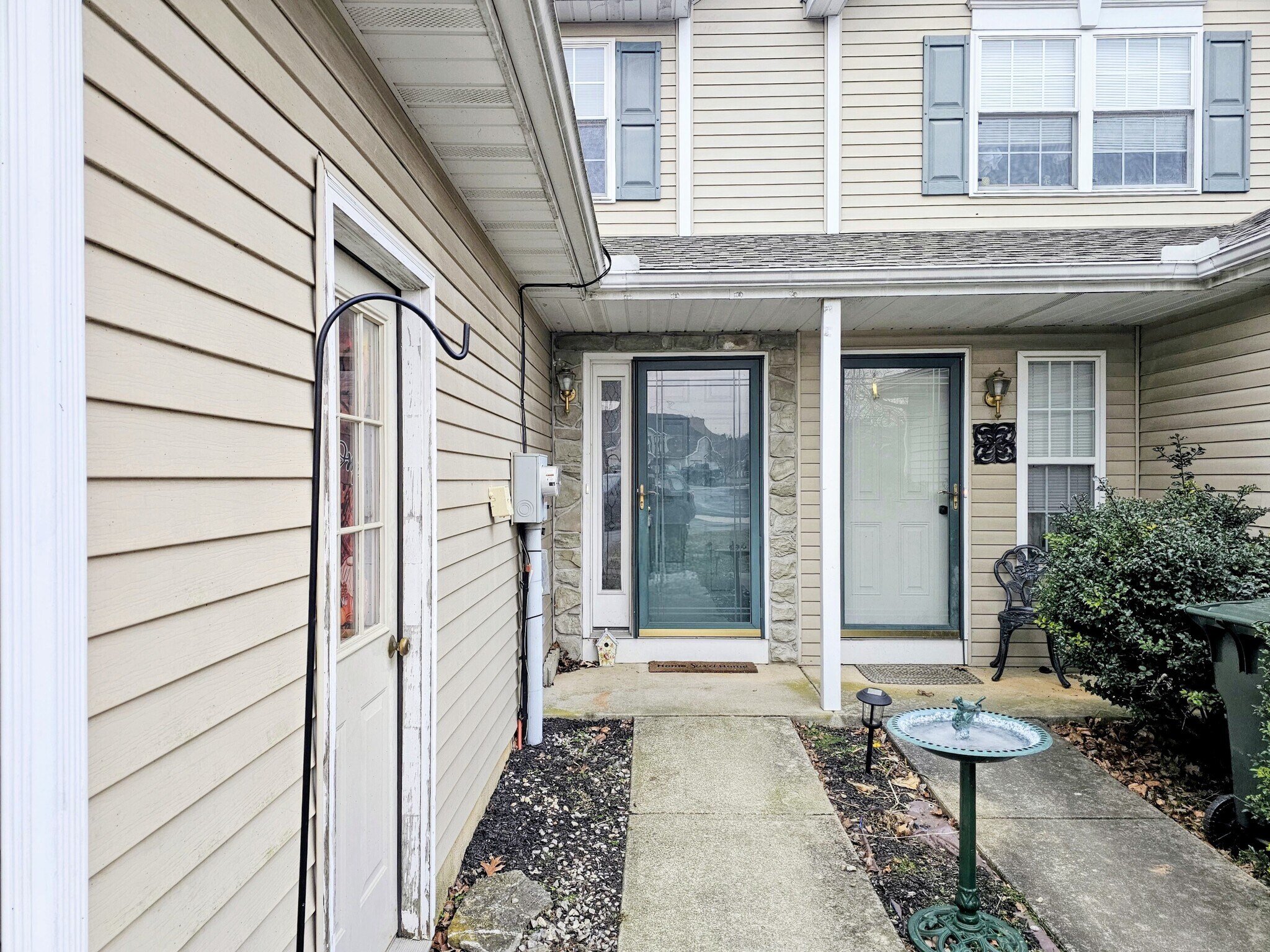 Building Photo - 40 Sandstone Ct