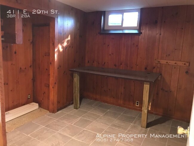 Building Photo - 3 Bed/2 Bath Home Near McKennan Park!