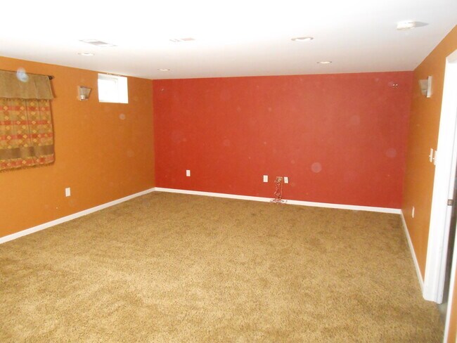 Building Photo - 8006 Caraway Ave