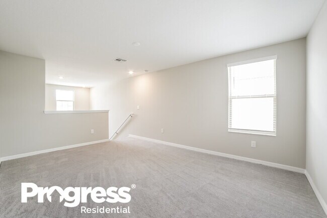 Building Photo - 2190 Jungle Dr