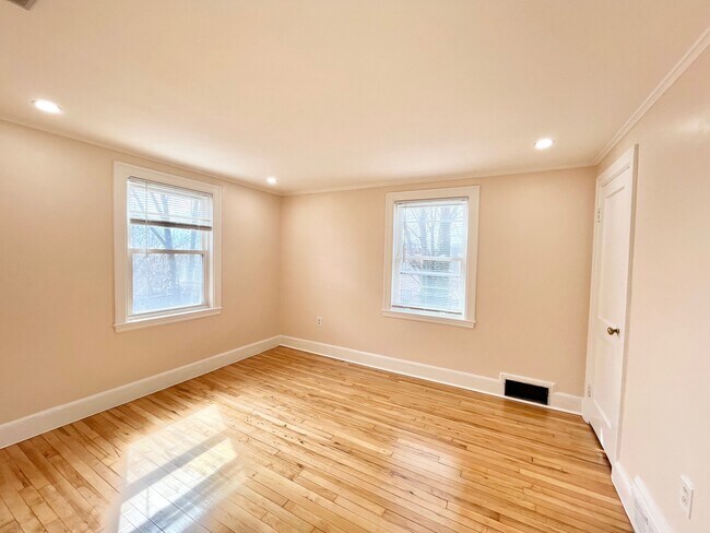 Building Photo - 50 Sawyer Ave