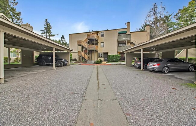 Building Photo - 5176 Makati Cir