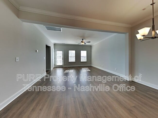 Building Photo - 1750 Park Terrace Ln