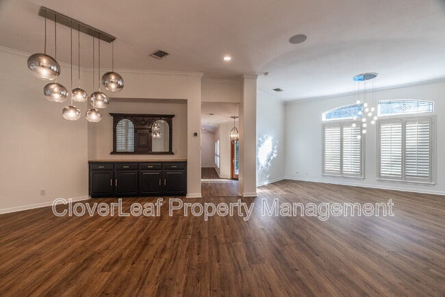Building Photo - 2643 Inwood Briar
