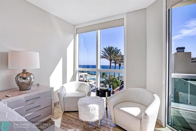 Building Photo - 101 S Fort Lauderdale Beach Blvd