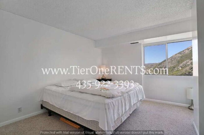 Building Photo - This property offers a NO DEPOSIT option available for qualified renters