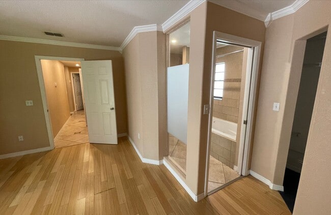 Building Photo - Coming Soon! 3/2 Single Family - Great Loc...