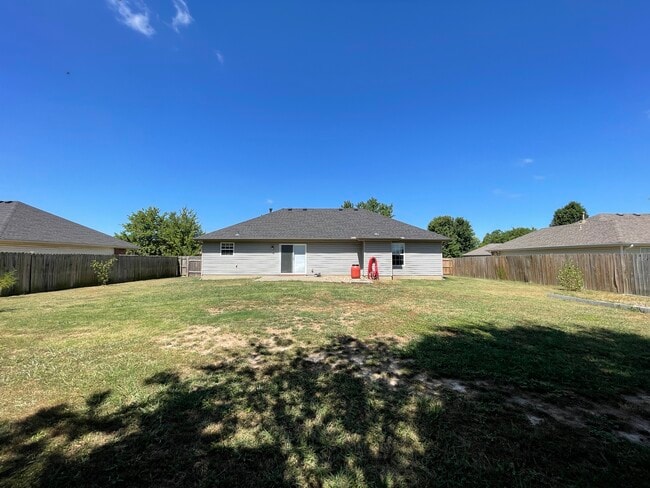 Building Photo - 1354 Laurie Ln
