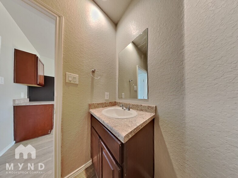 Building Photo - 4105 Asher Alley