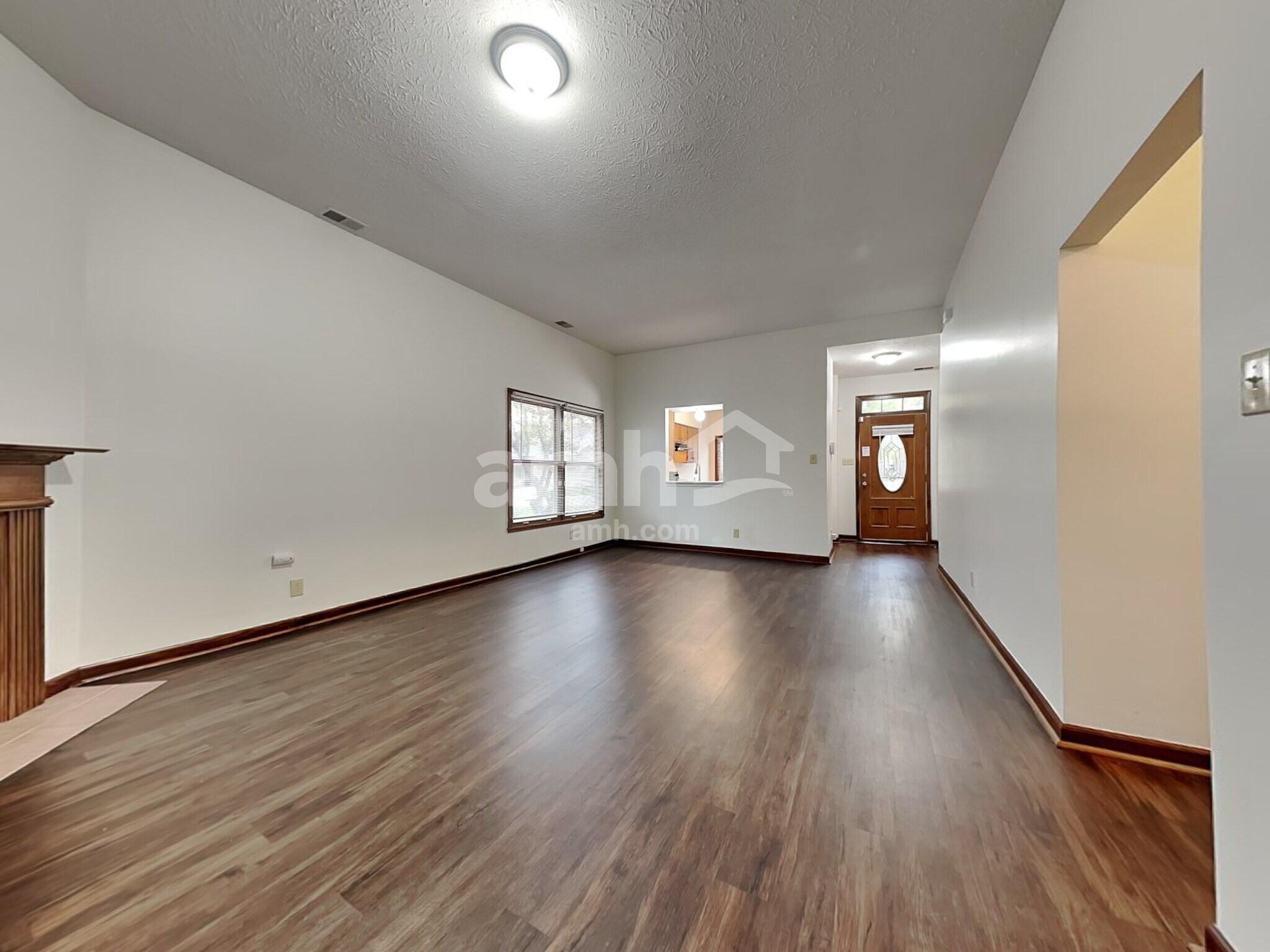 Building Photo - 9940 Wellcroft Ln