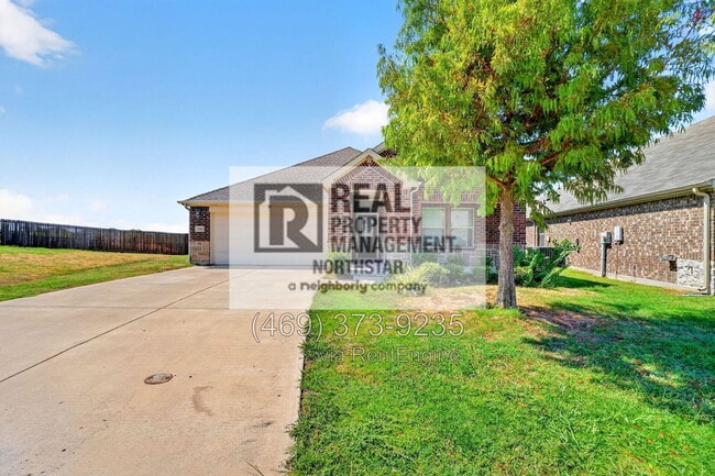 Building Photo - 2501 Real Quiet Dr