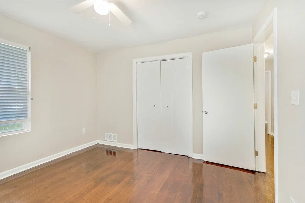 Building Photo - 2285 Headland Dr