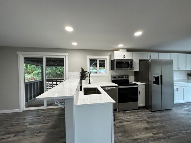 Building Photo - 3113 Harold Dr SE