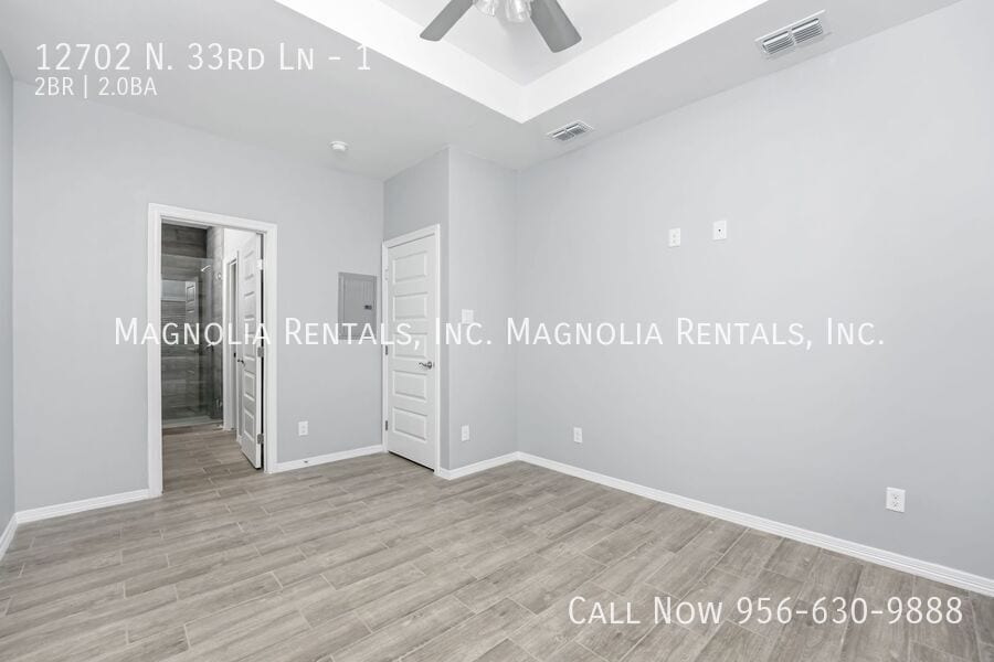 Building Photo - 12702 N 33rd Ln