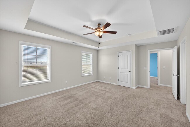 Building Photo - 255 Mansell