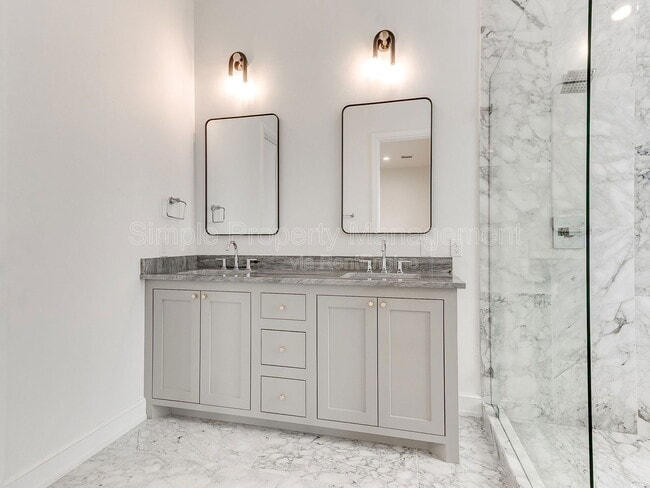 Building Photo - 821 NW 8th St