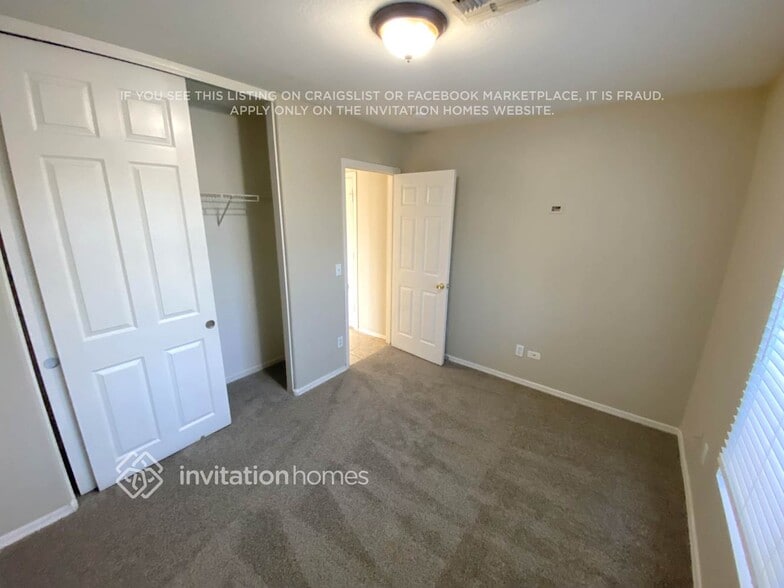 Building Photo - 7240 W Hess Ave